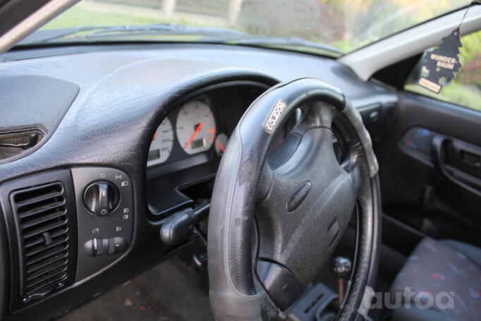 SEAT Ibiza 2 generation Hatchback 3-doors