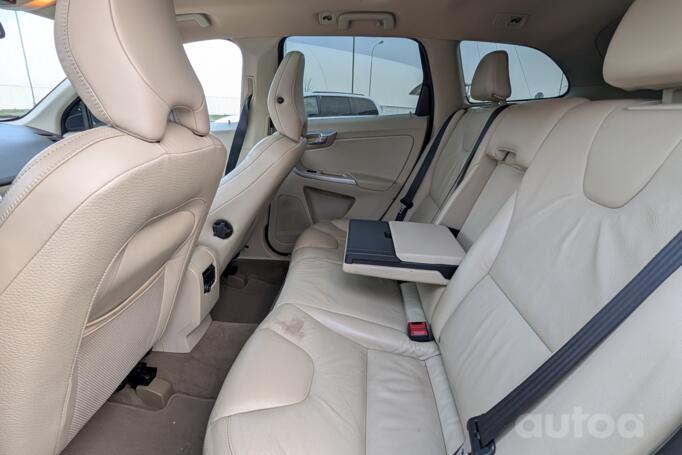 Volvo XC60 1 generation Crossover