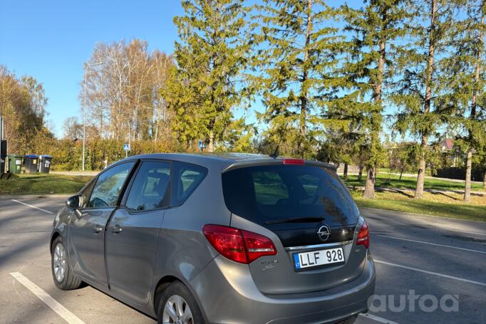 Opel Meriva 2 generation Minivan