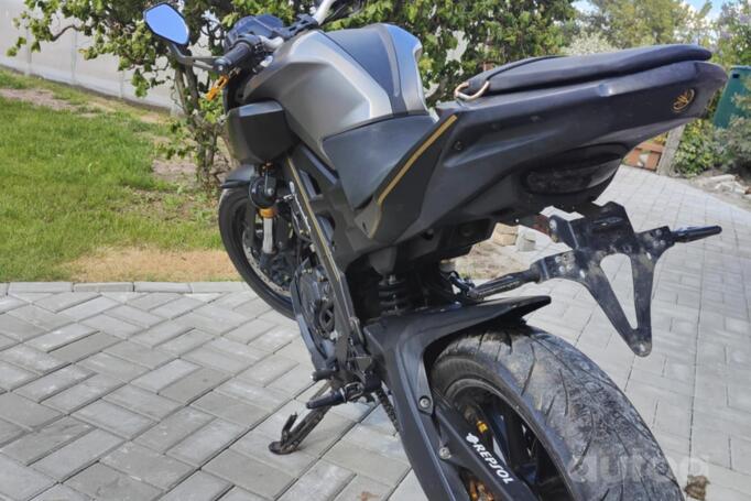 Yamaha MT