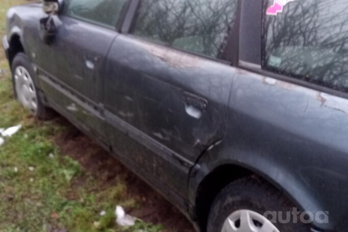 Audi 100 4A/C4 Avant wagon