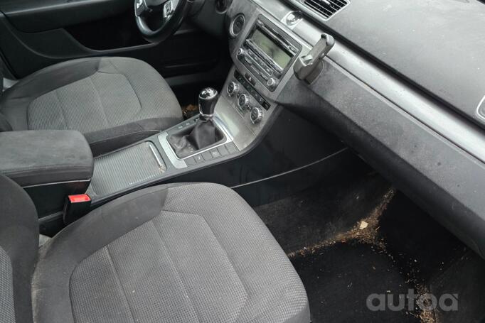 Volkswagen Passat B7 Variant wagon 5-doors