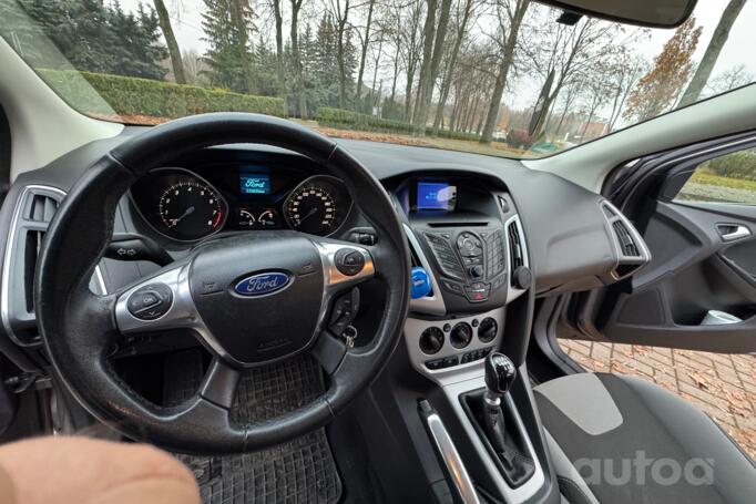 Ford Focus 3 generation wagon 5-doors