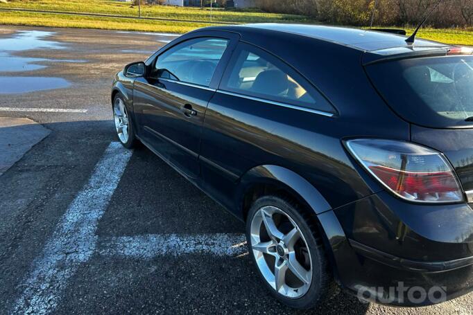 Opel Astra H [restyling]