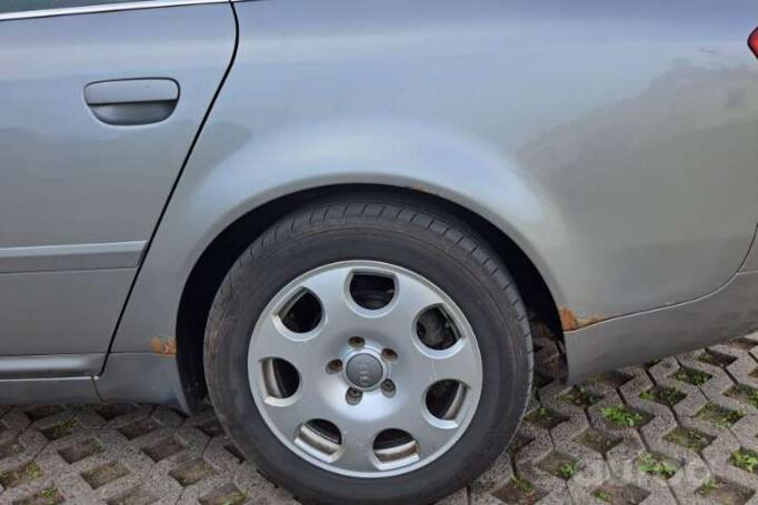 Audi A6 4B/C5 [restyling] Sedan
