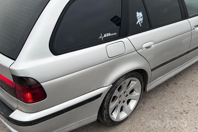 BMW 5 Series E39 Touring wagon