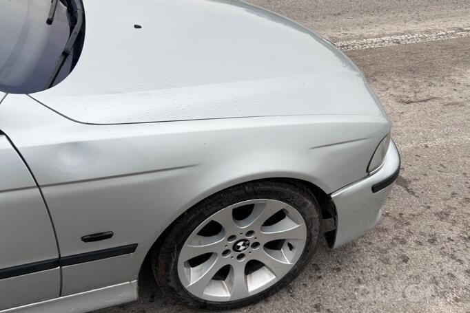 BMW 5 Series E39 Touring wagon