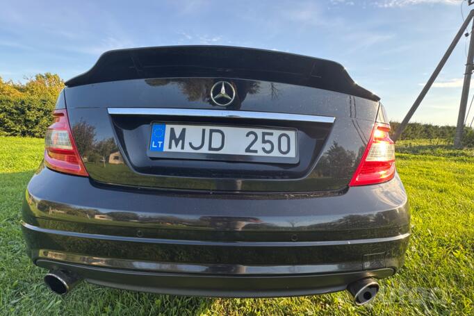 Mercedes-Benz C-Class W204/S204 Sedan 4-doors