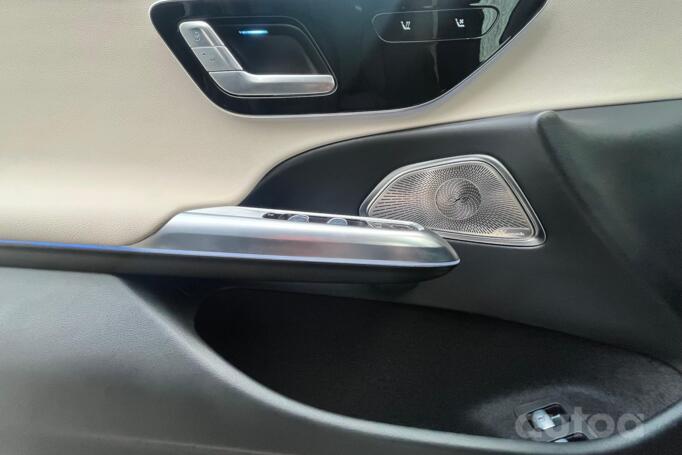 Mercedes-Benz E-Class W214