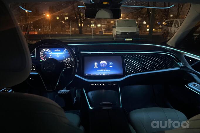 Mercedes-Benz E-Class W214