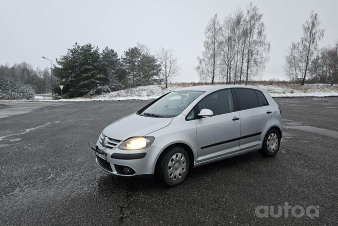 Volkswagen Golf Plus 1 generation