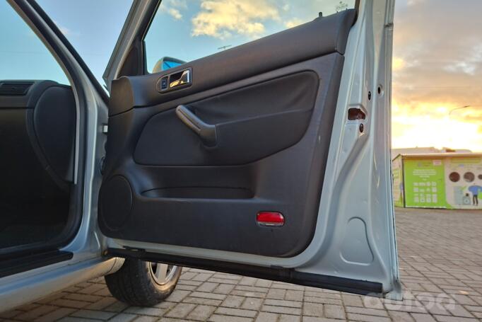 Volkswagen Golf 4 generation Hatchback 5-doors