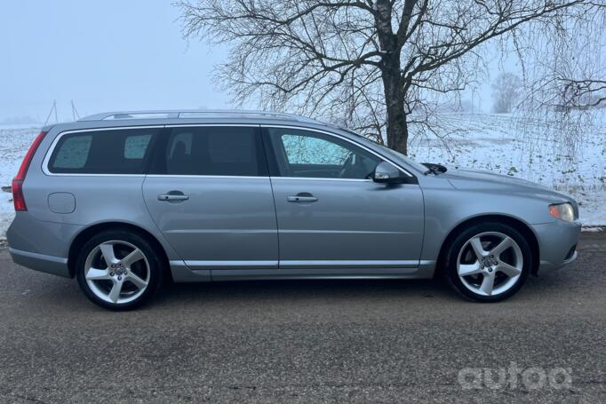 Volvo V70 3 generation wagon