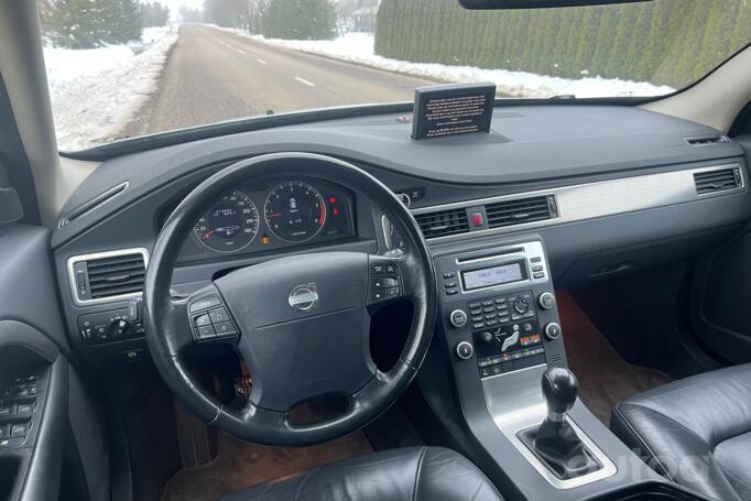 Volvo V70 3 generation wagon