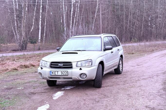 Subaru Forester 2 generation STi crossover 5-doors