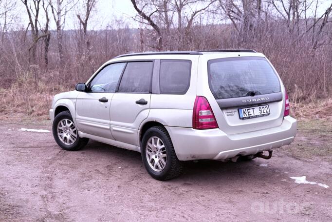 Subaru Forester 2 generation STi crossover 5-doors