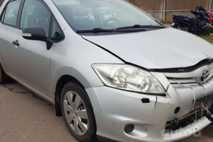 Toyota Auris 1 generation [restyling] Hatchback 5-doors