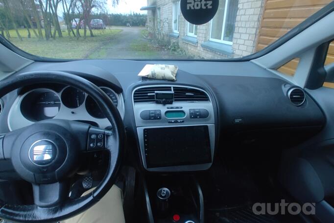 SEAT Toledo 3 generation Hatchback