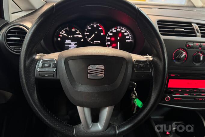 SEAT Leon 2 generation [restyling] Cupra hatchback 5-doors