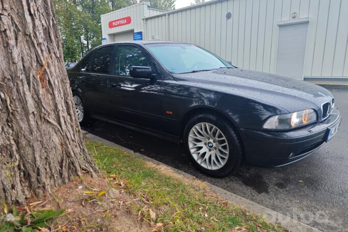 BMW 5 Series E39 Sedan 4-doors