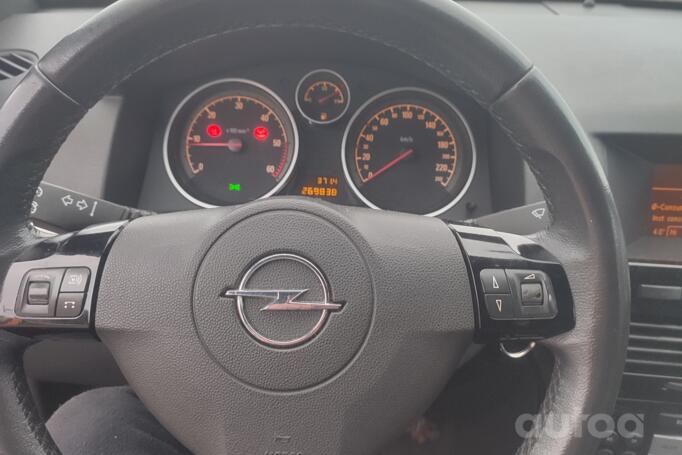 Opel Astra H [restyling]