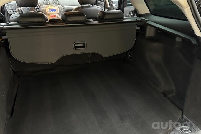 Ford Mondeo 4 generation wagon