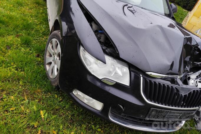 Skoda Superb 2 generation Combi wagon