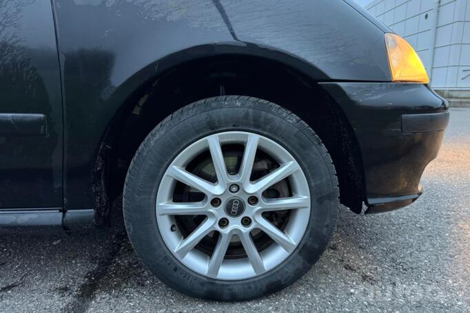 SEAT Alhambra 1 generation [restyling] Minivan