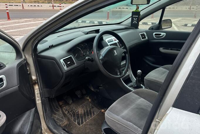 Peugeot 307 1 generation [restyling] Hatchback 5-doors