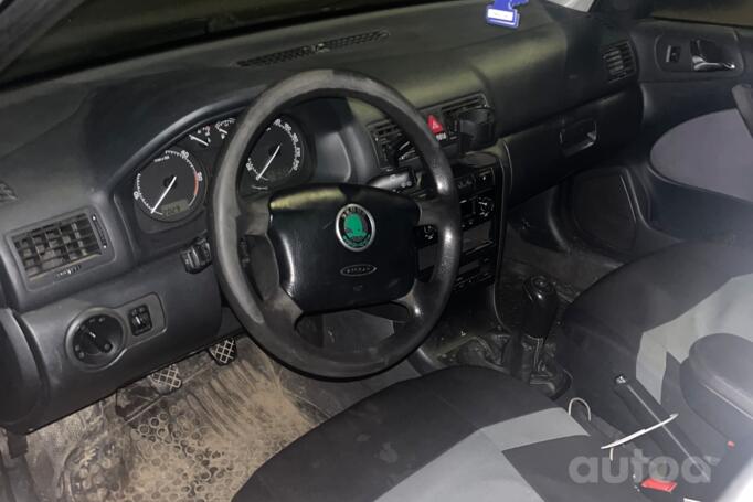 Skoda Octavia 1 generation [restyling] Liftback 5-doors