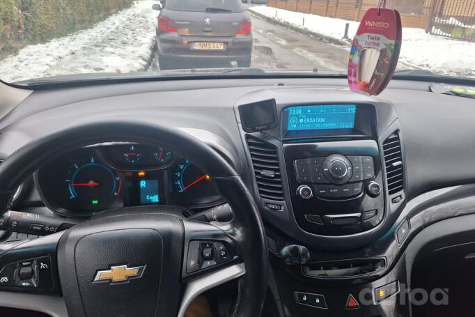 Chevrolet Orlando 1 generation Minivan