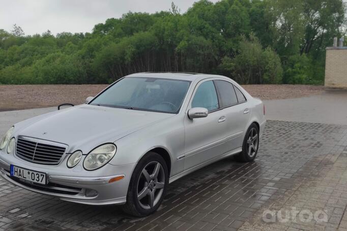 Mercedes-Benz E-Class W211 Sedan