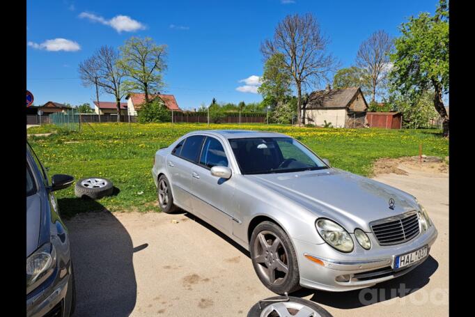 Mercedes-Benz E-Class W211 Sedan