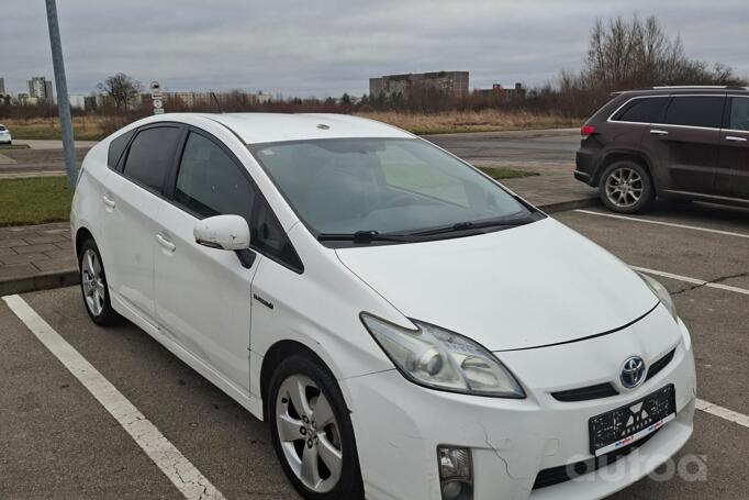 Toyota Prius 3 generation Hatchback 5-doors