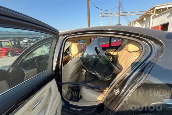 BMW 5 Series F07/F10/F11 [restyling] Sedan