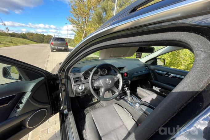 Mercedes-Benz C-Class W204/S204 wagon 5-doors