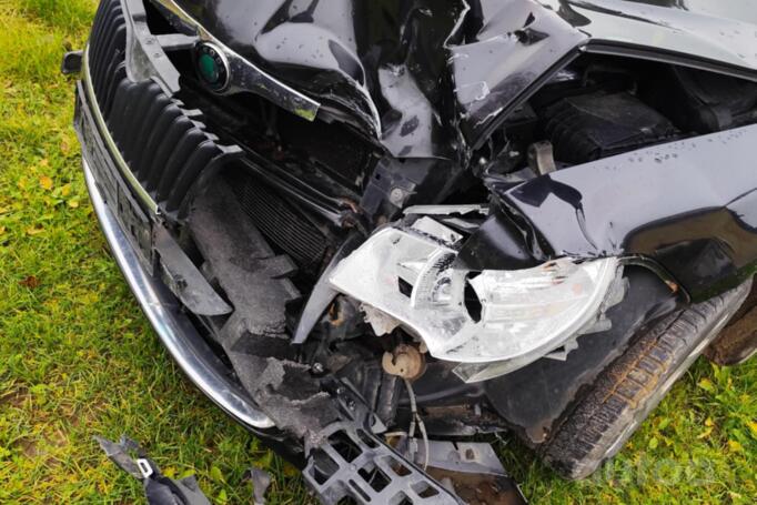 Skoda Superb 2 generation Combi wagon