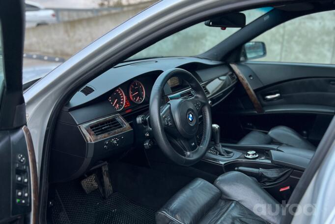 BMW 5 Series E60/E61 Touring wagon