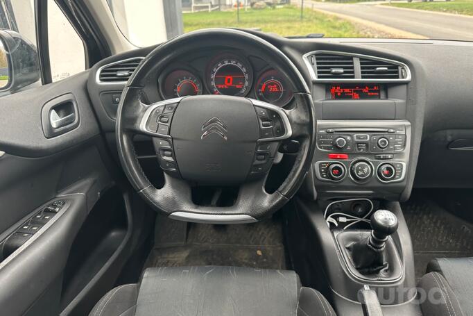 Citroen C4 2 generation Hatchback