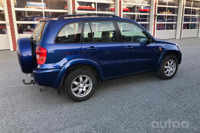 Toyota RAV 4 2 generation (XA20)