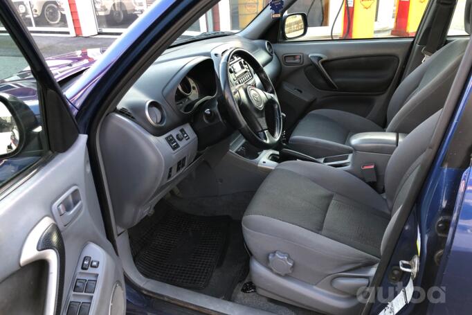Toyota RAV 4 2 generation (XA20)