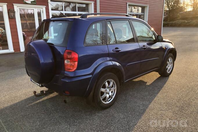Toyota RAV 4 2 generation (XA20)