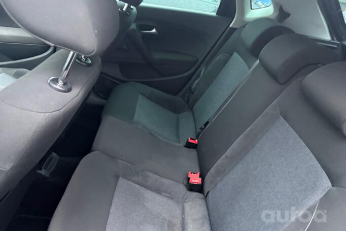 Volkswagen Polo 5 generation Hatchback 5-doors