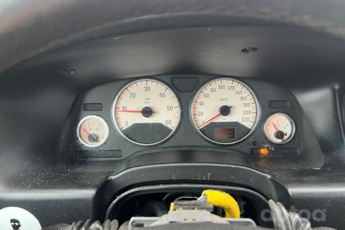 Opel Zafira A Minivan 5-doors