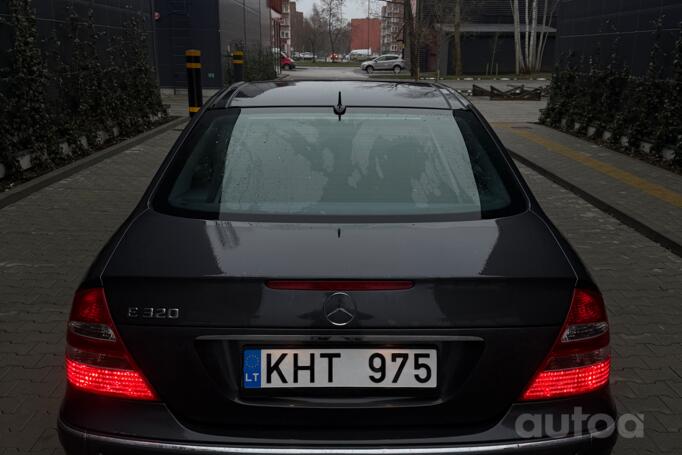 Mercedes-Benz E-Class W211 Sedan