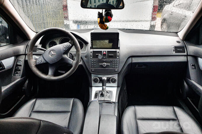 Mercedes-Benz C-Class W204/S204 Sedan