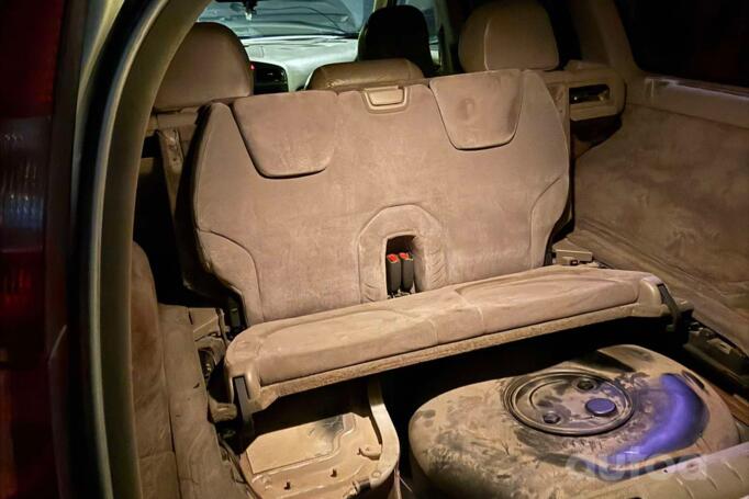 Volvo XC70 2 generation wagon