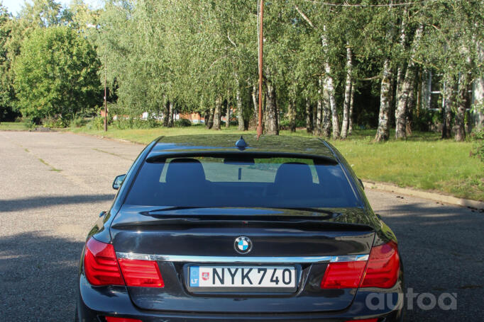 BMW 7 Series F01/F02 Sedan