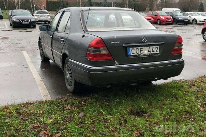 Mercedes-Benz C-Class W202/S202 Sedan