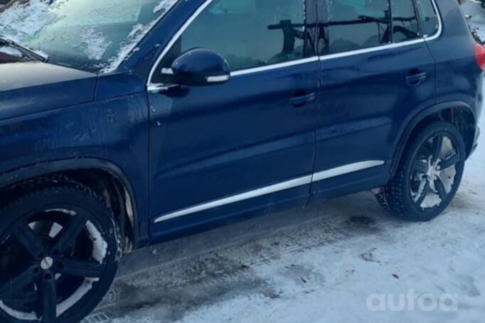 Volkswagen Tiguan 1 generation [restyling] Crossover